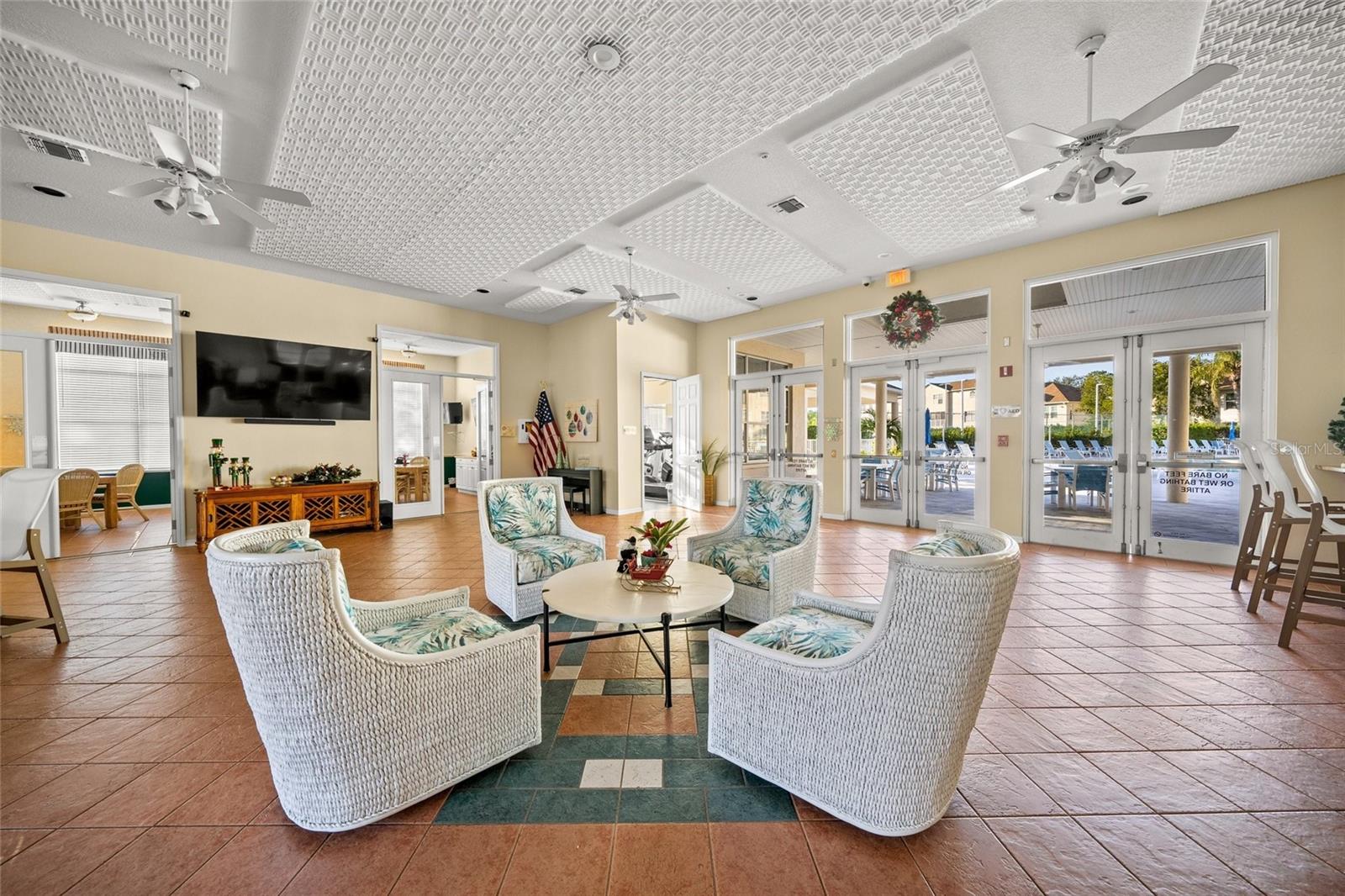 8369 WINGATE DR #2114, SARASOTA, FL, 34238