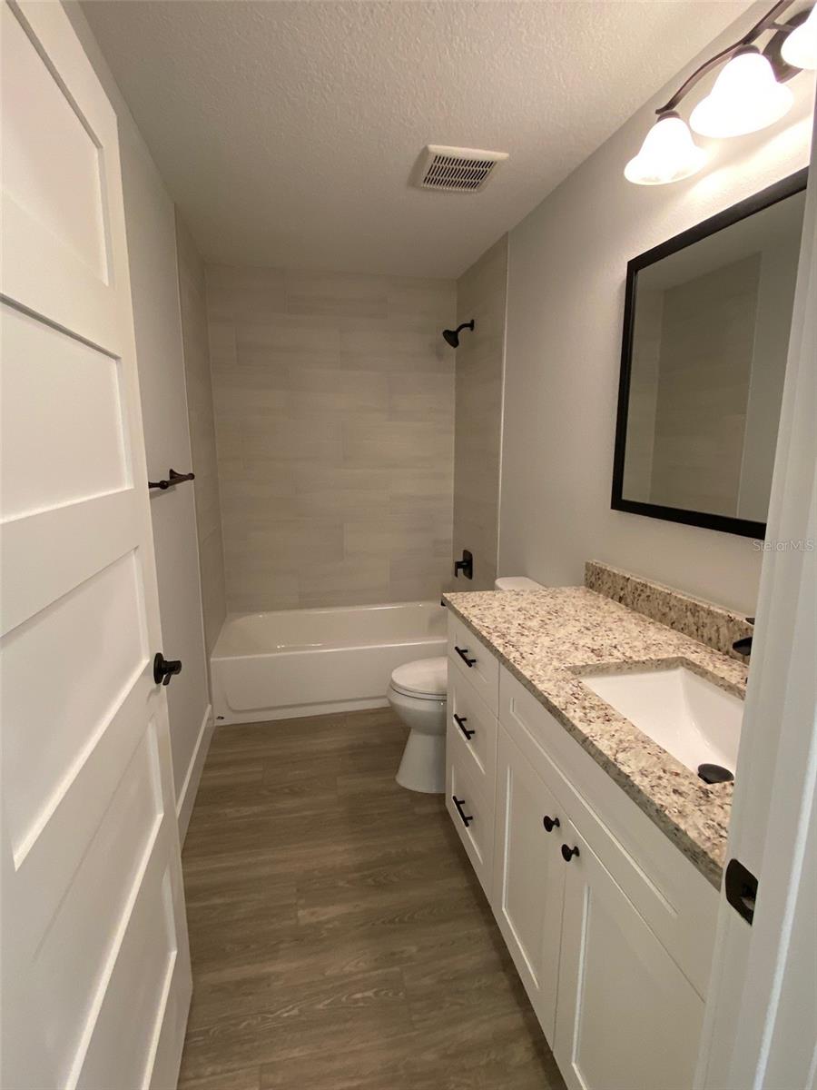 2933 MAIDEN LN, SARASOTA, FL, 34231