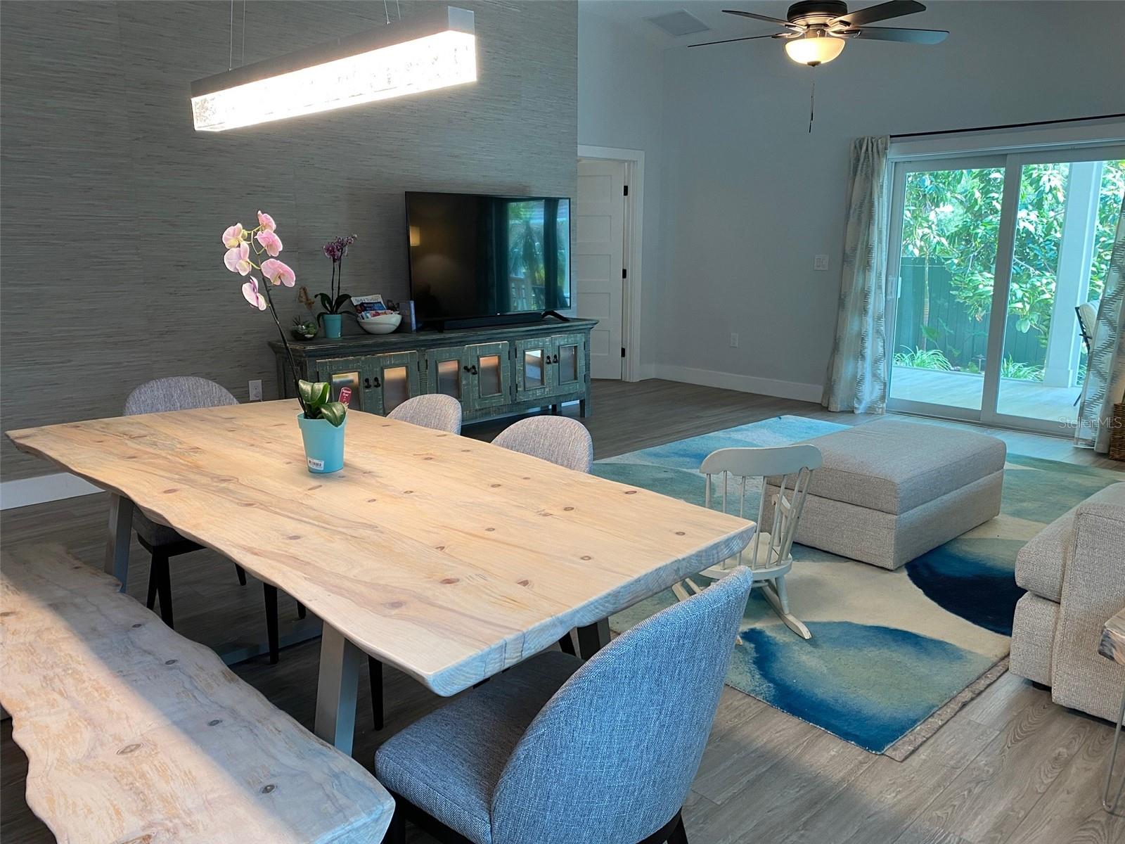 2933 MAIDEN LN, SARASOTA, FL, 34231