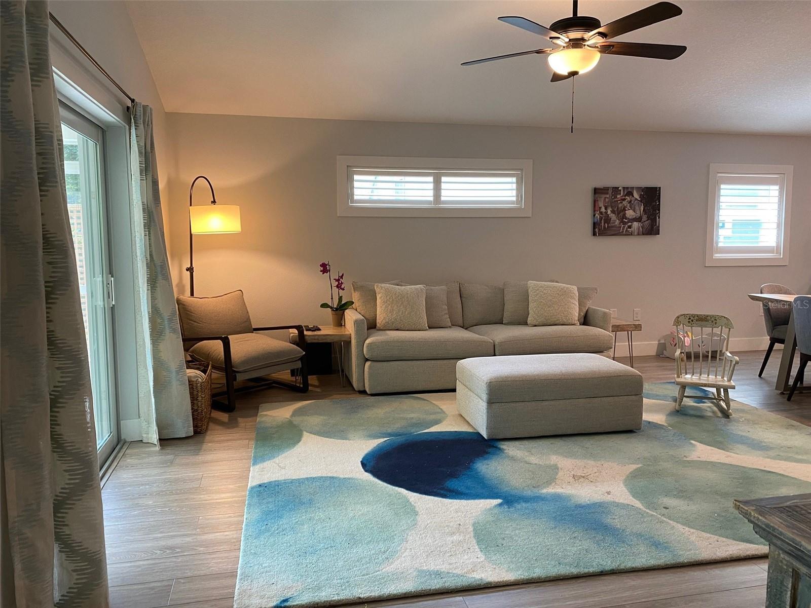 2933 MAIDEN LN, SARASOTA, FL, 34231