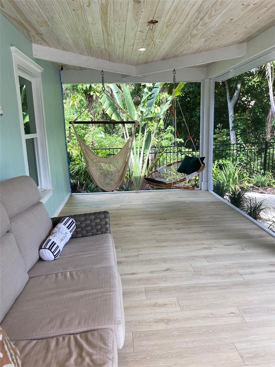 2933 MAIDEN LN, SARASOTA, FL, 34231