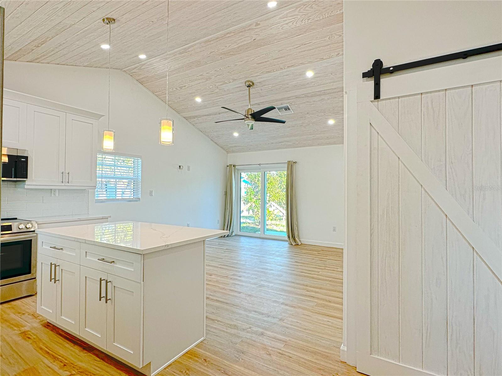 539 N GARDEN AVE, CLEARWATER, FL, 33755