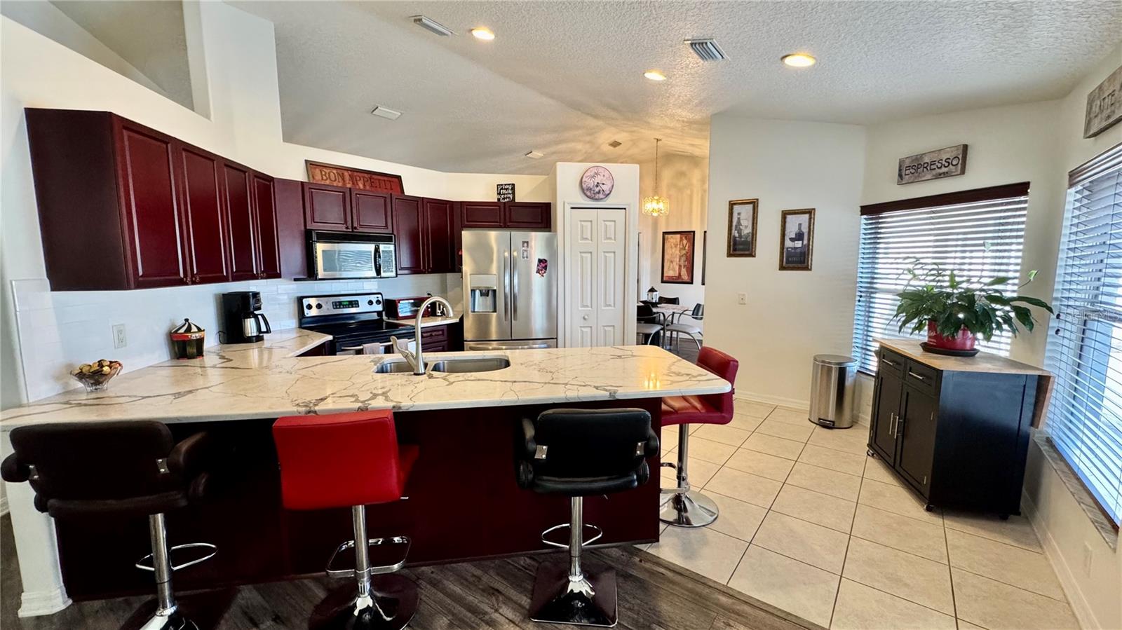 2294 W MOONLIGHT LN, EUSTIS, FL, 32726