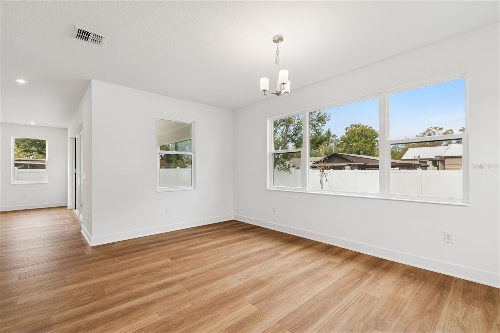 809 W INDIANA AVE, TAMPA, FL, 33603