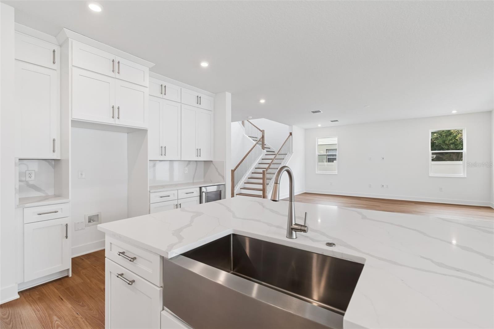 809 W INDIANA AVE, TAMPA, FL, 33603