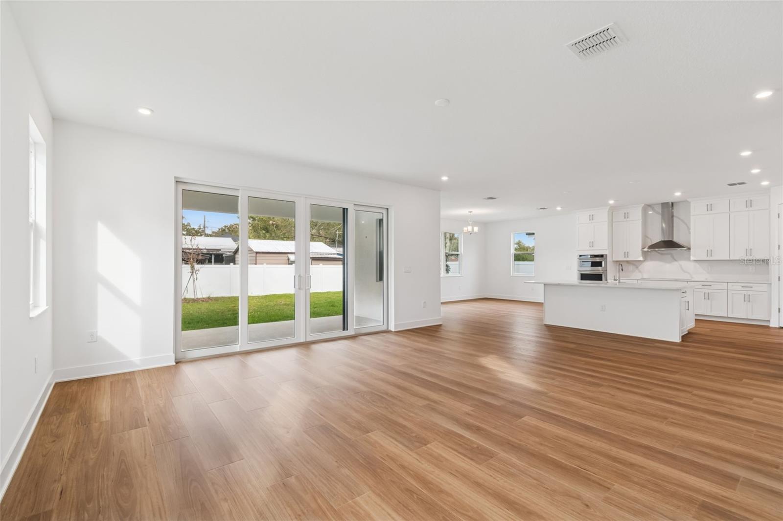 809 W INDIANA AVE, TAMPA, FL, 33603