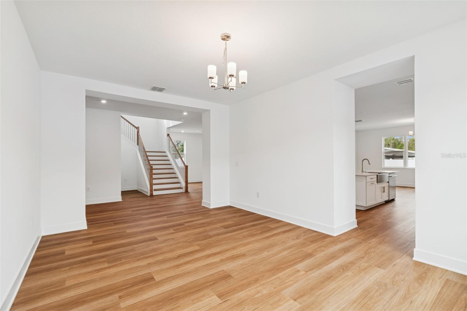 809 W INDIANA AVE, TAMPA, FL, 33603