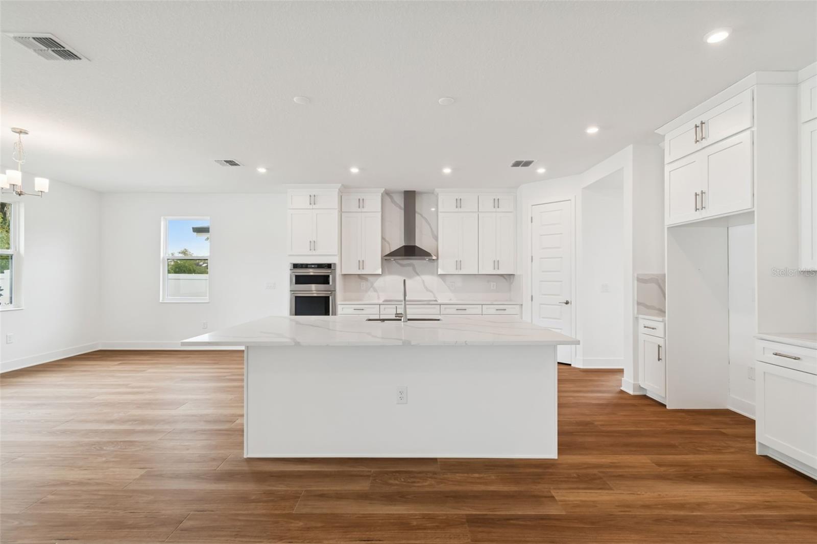 809 W INDIANA AVE, TAMPA, FL, 33603