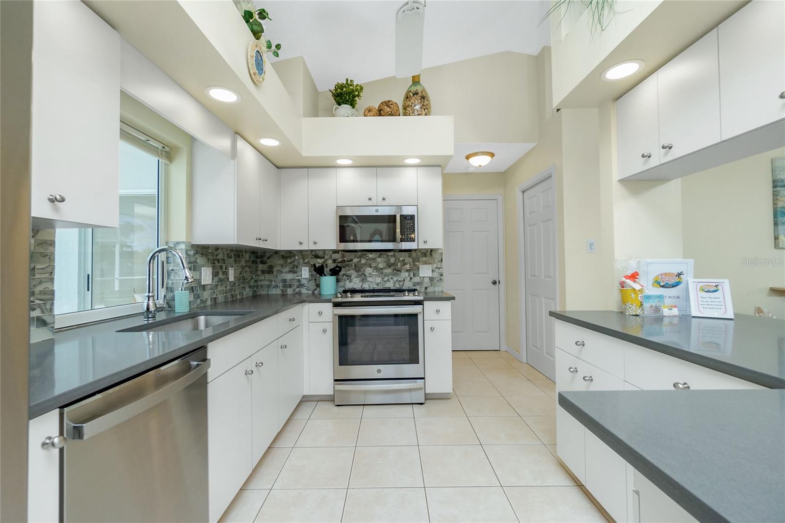 1441 OVERBROOK RD, ENGLEWOOD, FL, 34223