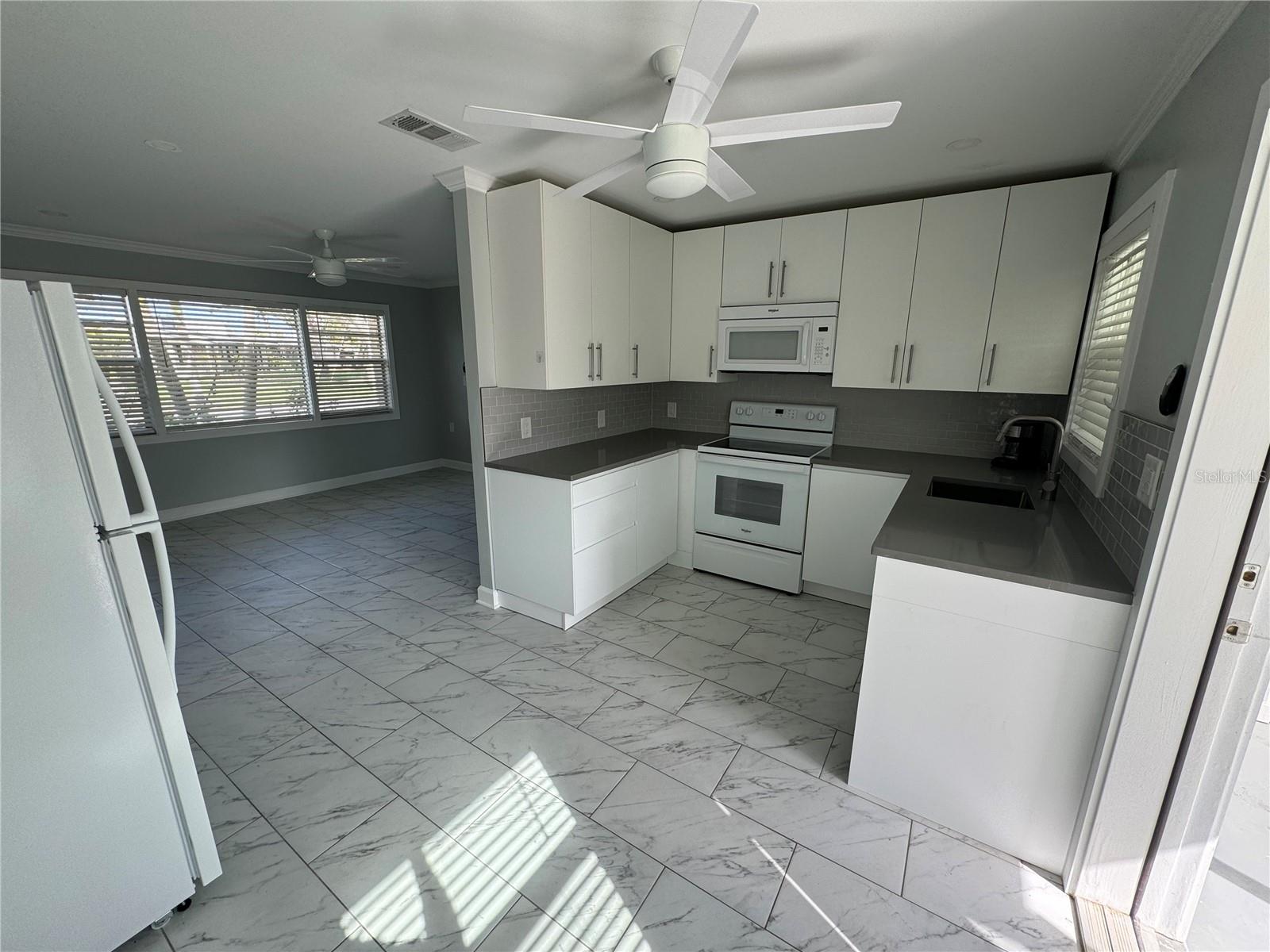 301 COLONIA LN W, NOKOMIS, FL, 34275