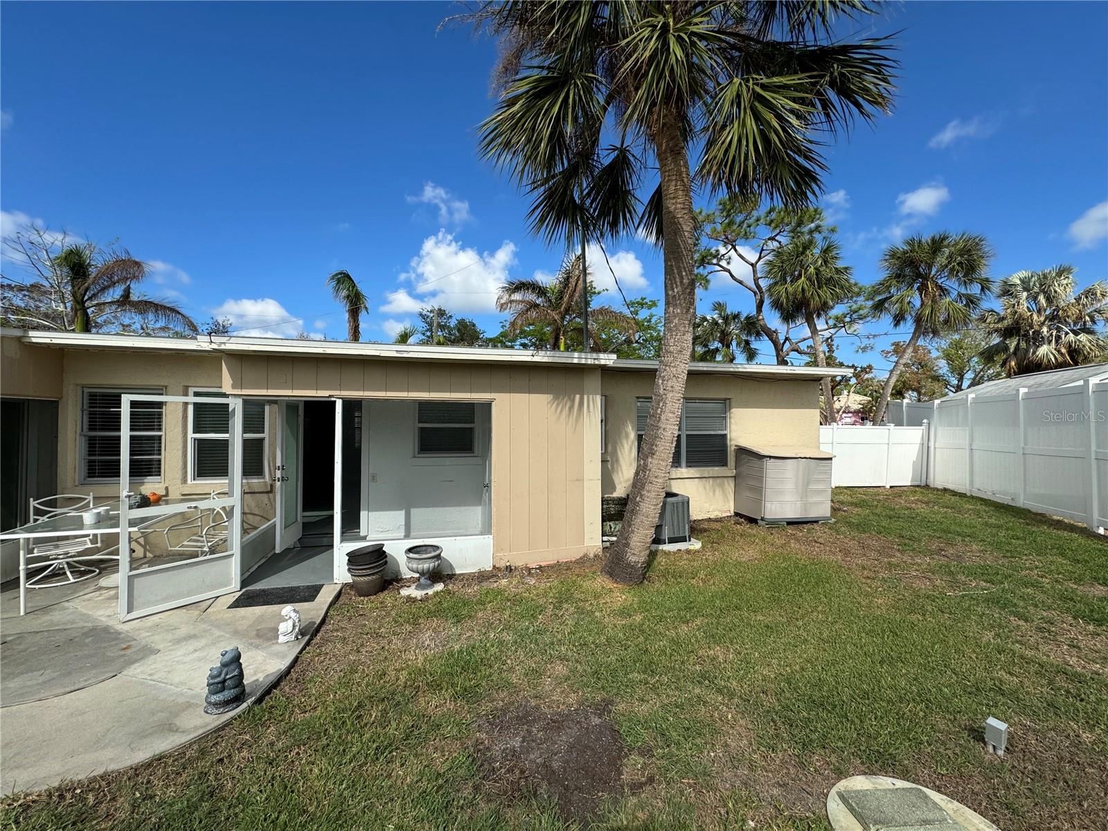 301 COLONIA LN W, NOKOMIS, FL, 34275