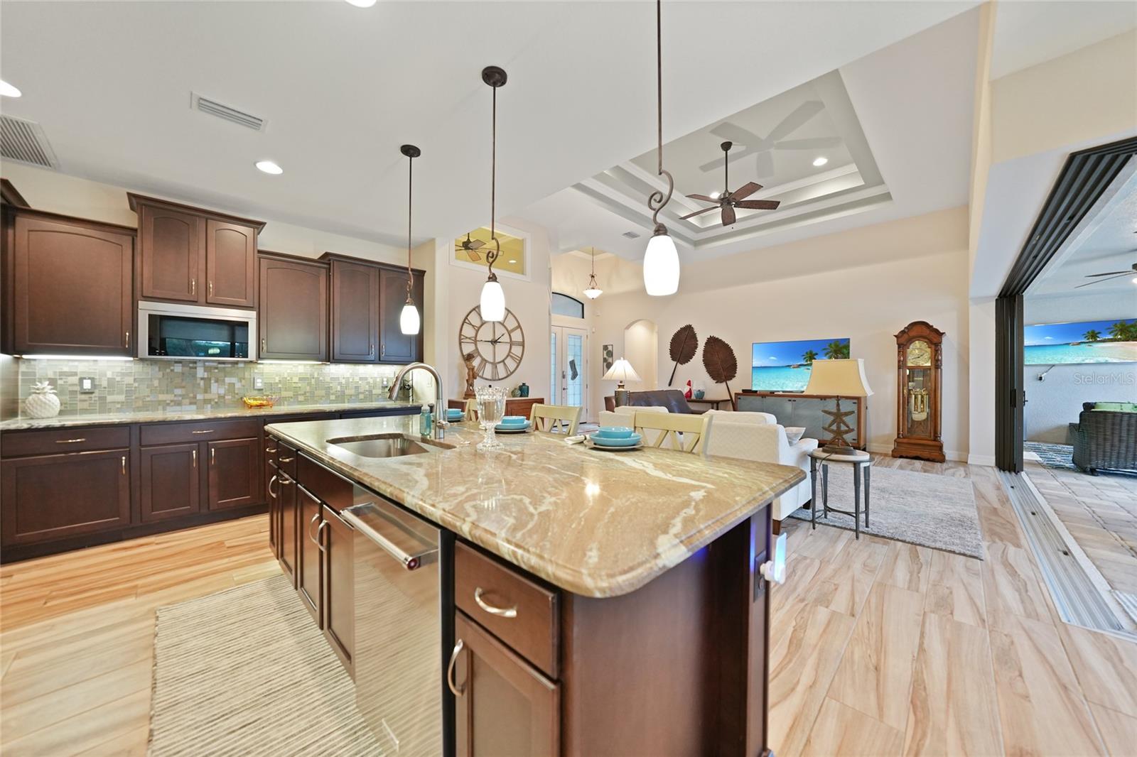 31 TEE VIEW PL, ROTONDA WEST, FL, 33947