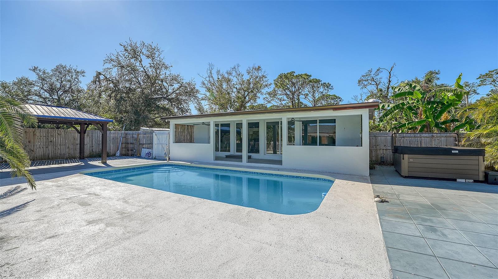1518 STOEBER AVE, SARASOTA, FL, 34232