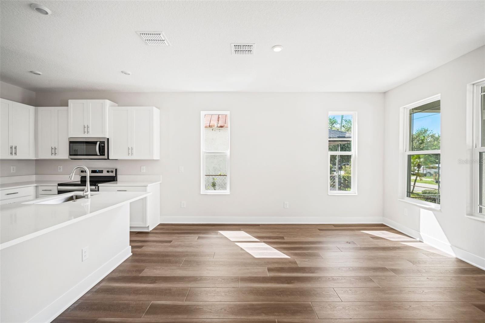 2324 W SAINT CONRAD ST, TAMPA, FL, 33607
