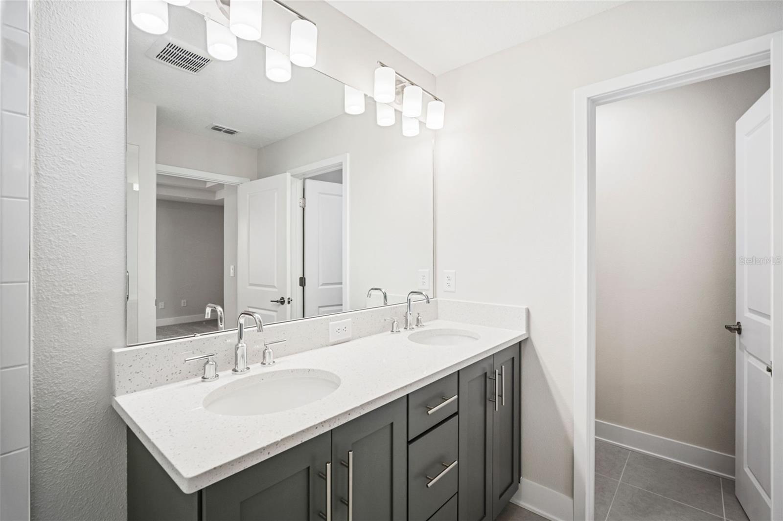 2324 W SAINT CONRAD ST, TAMPA, FL, 33607