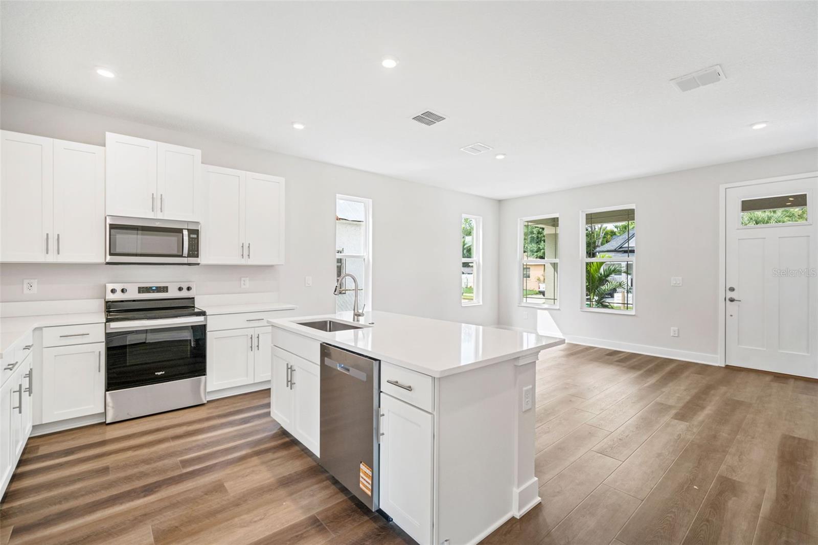 2324 W SAINT CONRAD ST, TAMPA, FL, 33607
