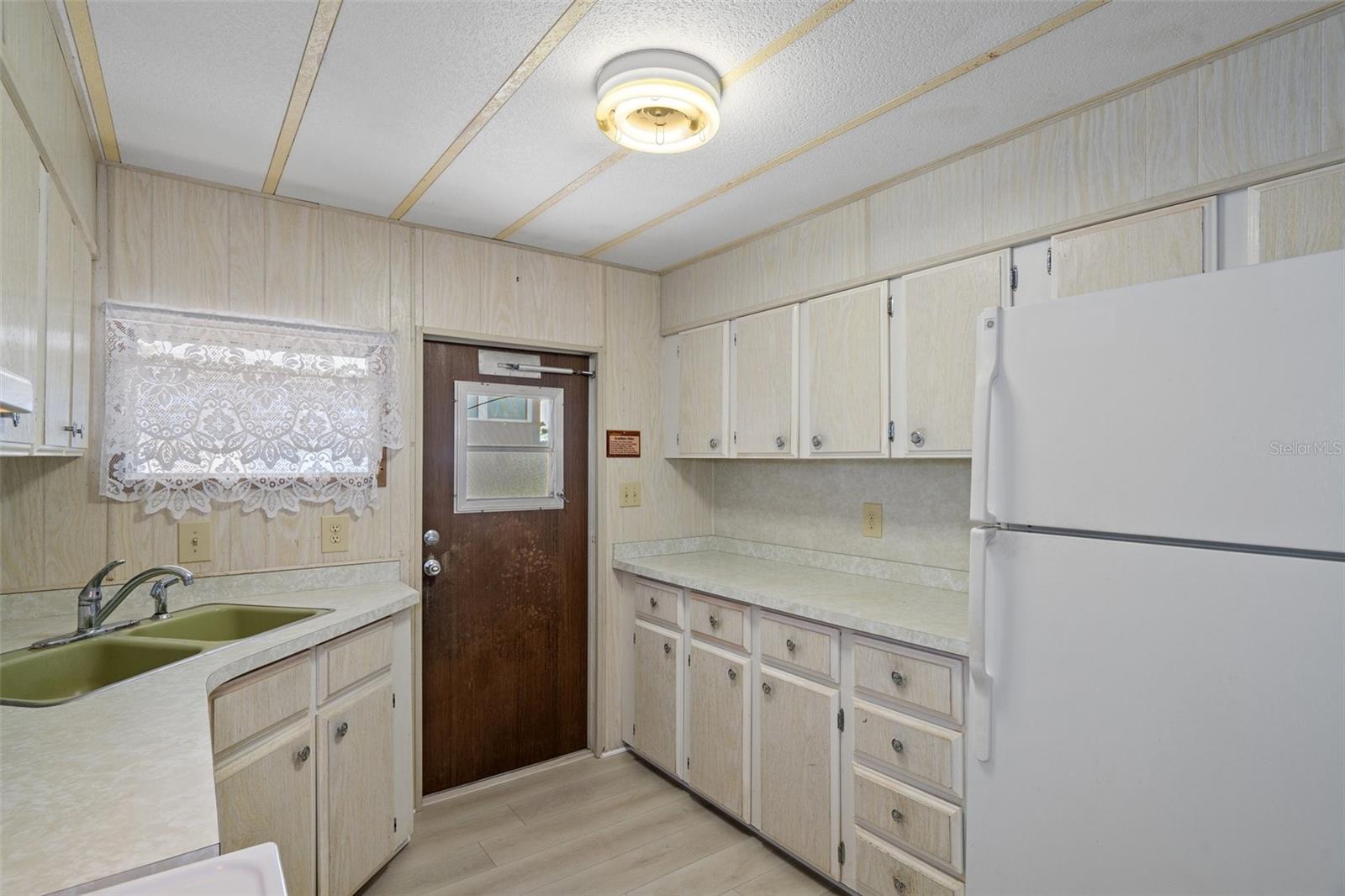 12555 FAIRWAY AVE, BROOKSVILLE, FL, 34613
