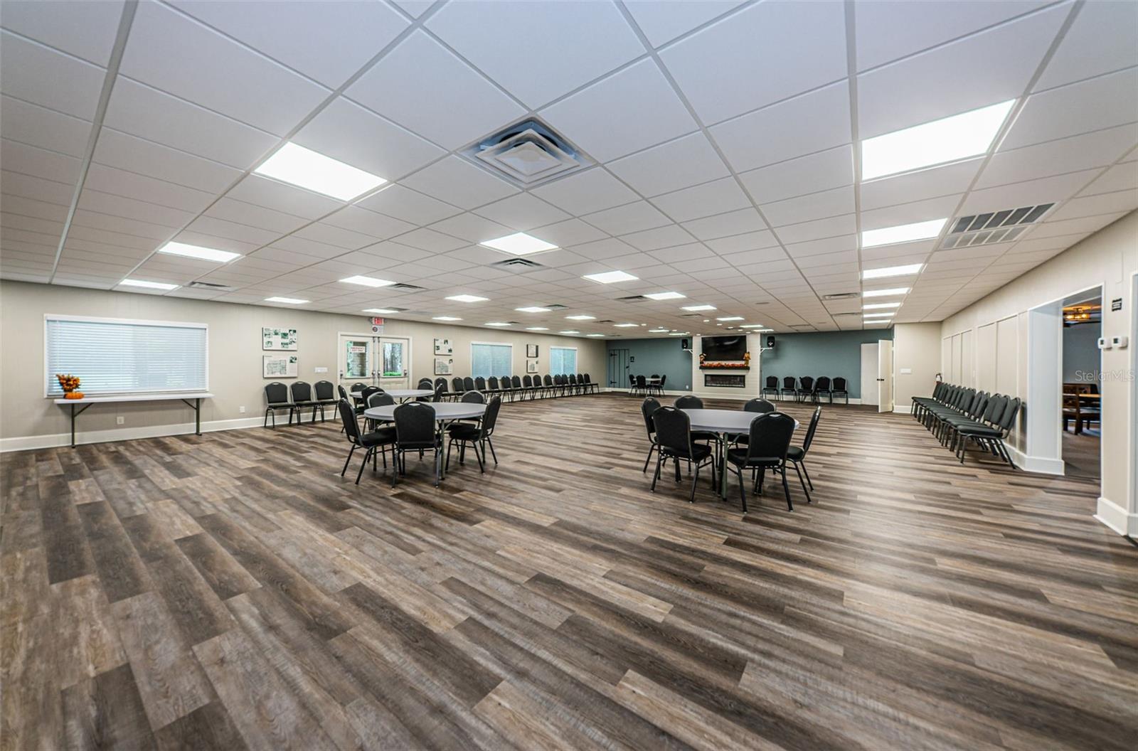 2404 FORECASTLE DR, PALM HARBOR, FL, 34685