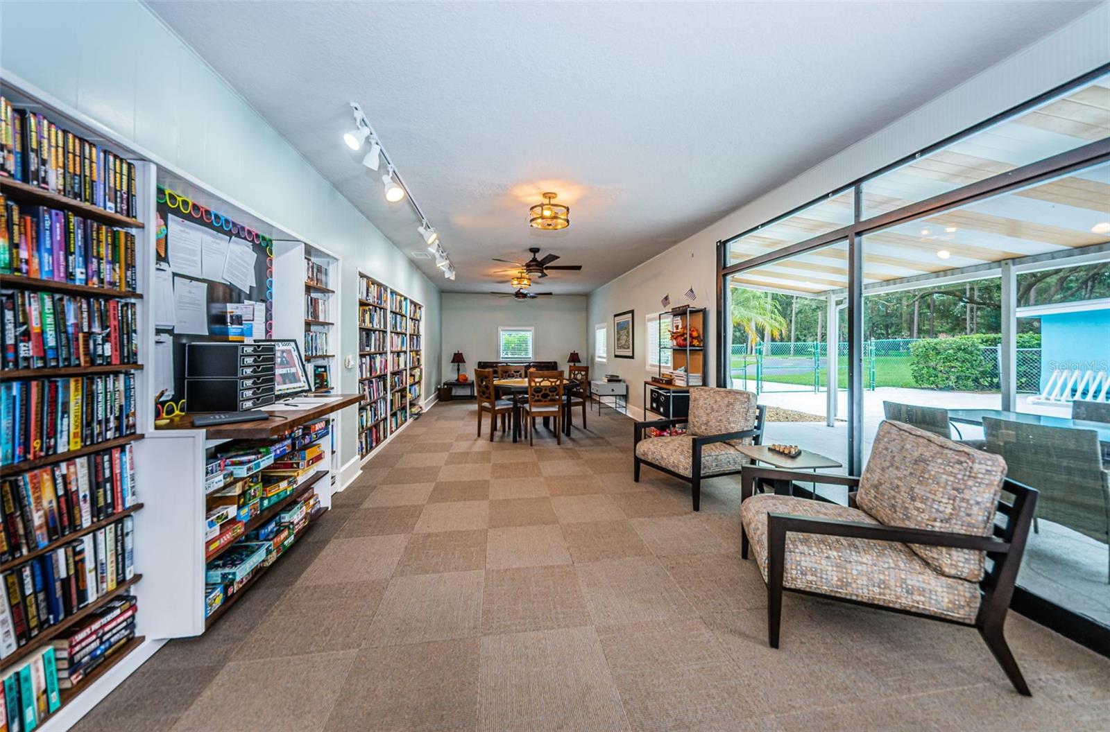 2404 FORECASTLE DR, PALM HARBOR, FL, 34685