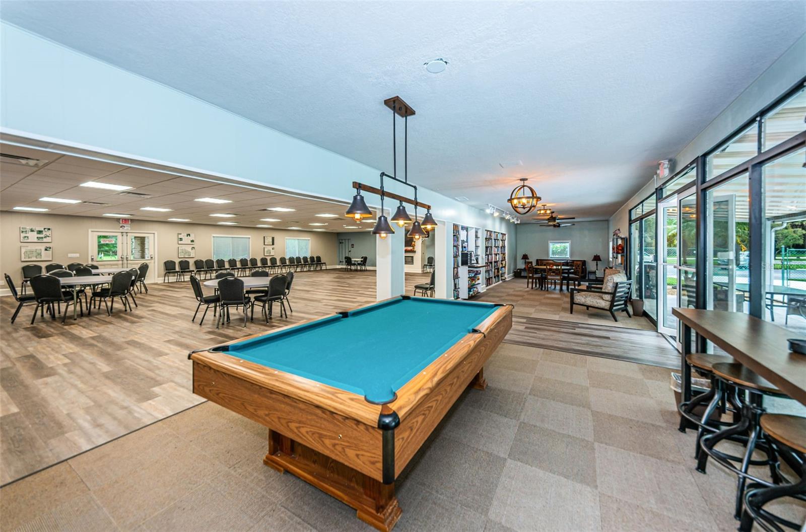 2404 FORECASTLE DR, PALM HARBOR, FL, 34685