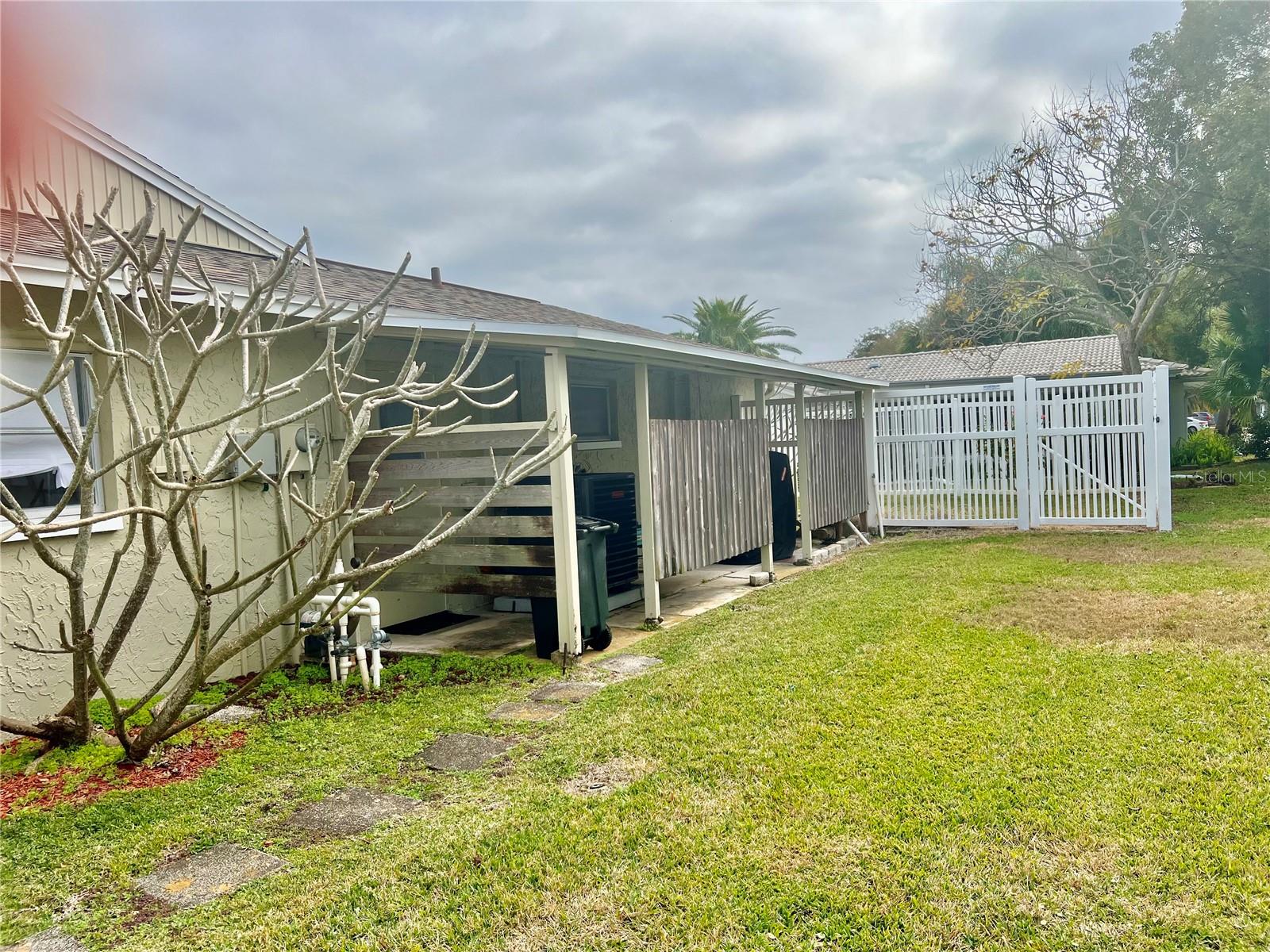 2404 FORECASTLE DR, PALM HARBOR, FL, 34685