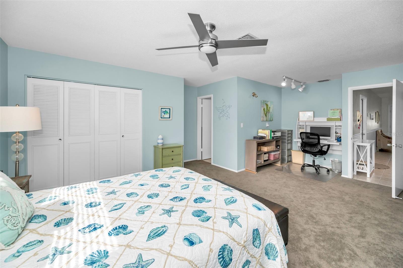 2404 FORECASTLE DR, PALM HARBOR, FL, 34685