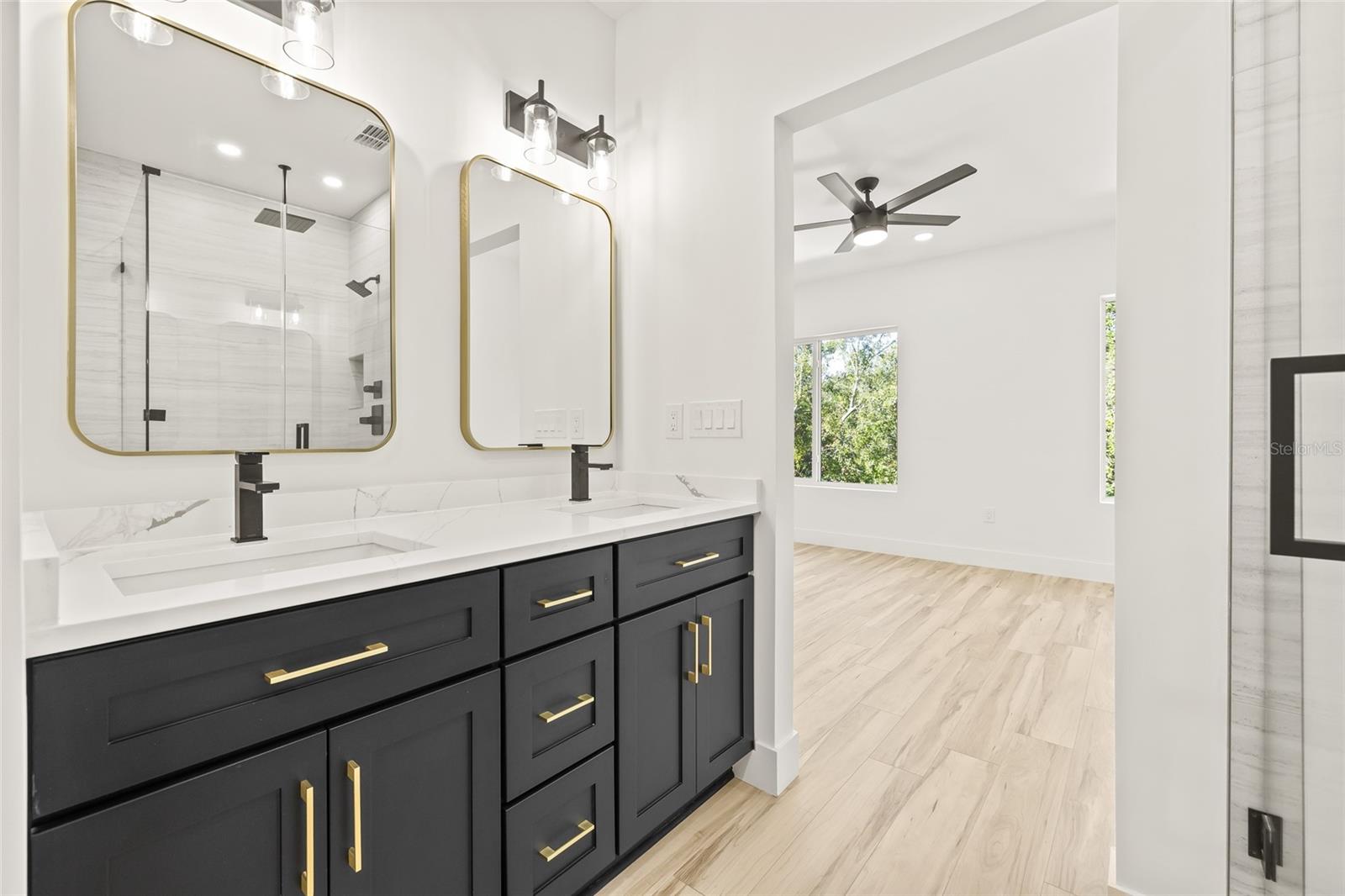 2220 E COLUMBUS DR #1, TAMPA, FL, 33605