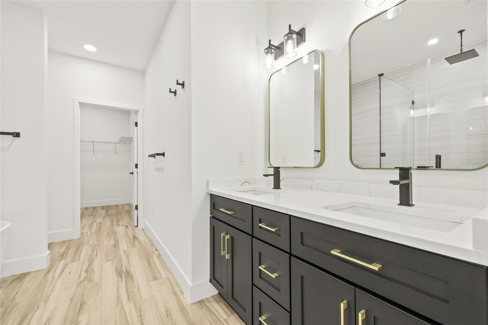 2220 E COLUMBUS DR #1, TAMPA, FL, 33605