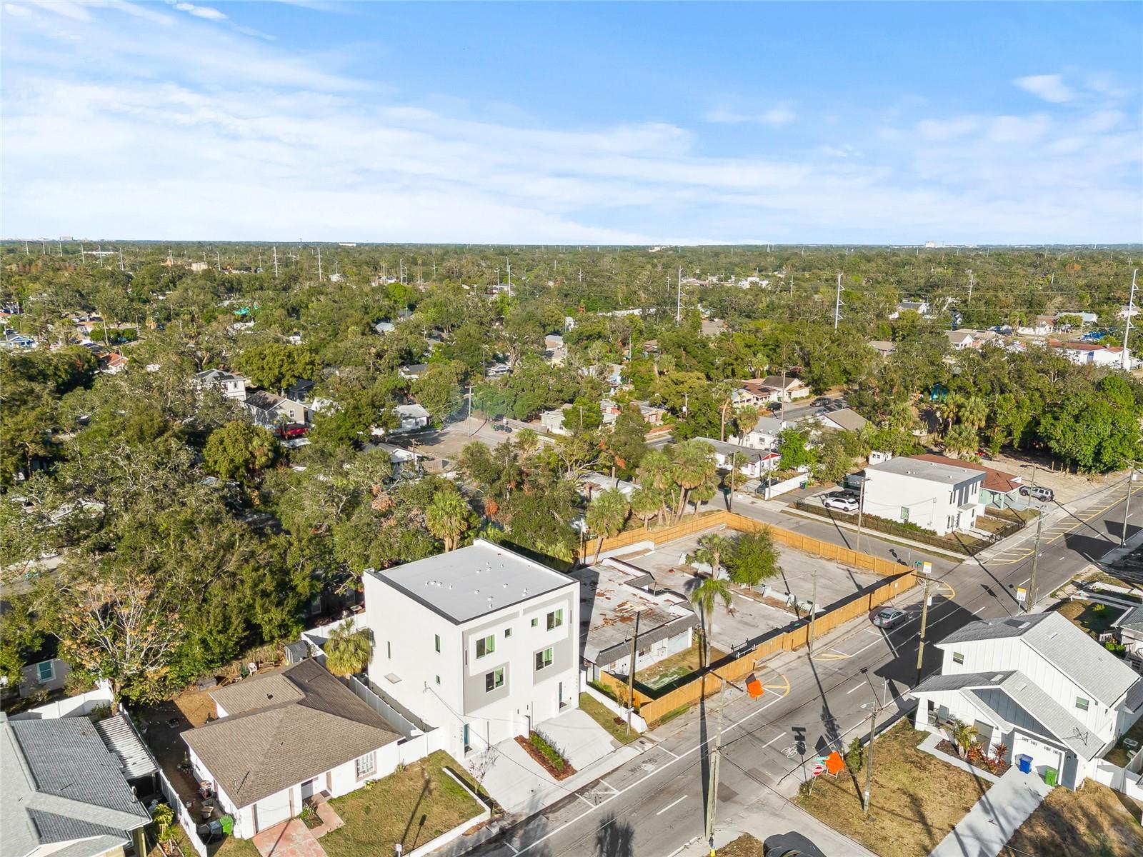 2220 E COLUMBUS DR #1, TAMPA, FL, 33605