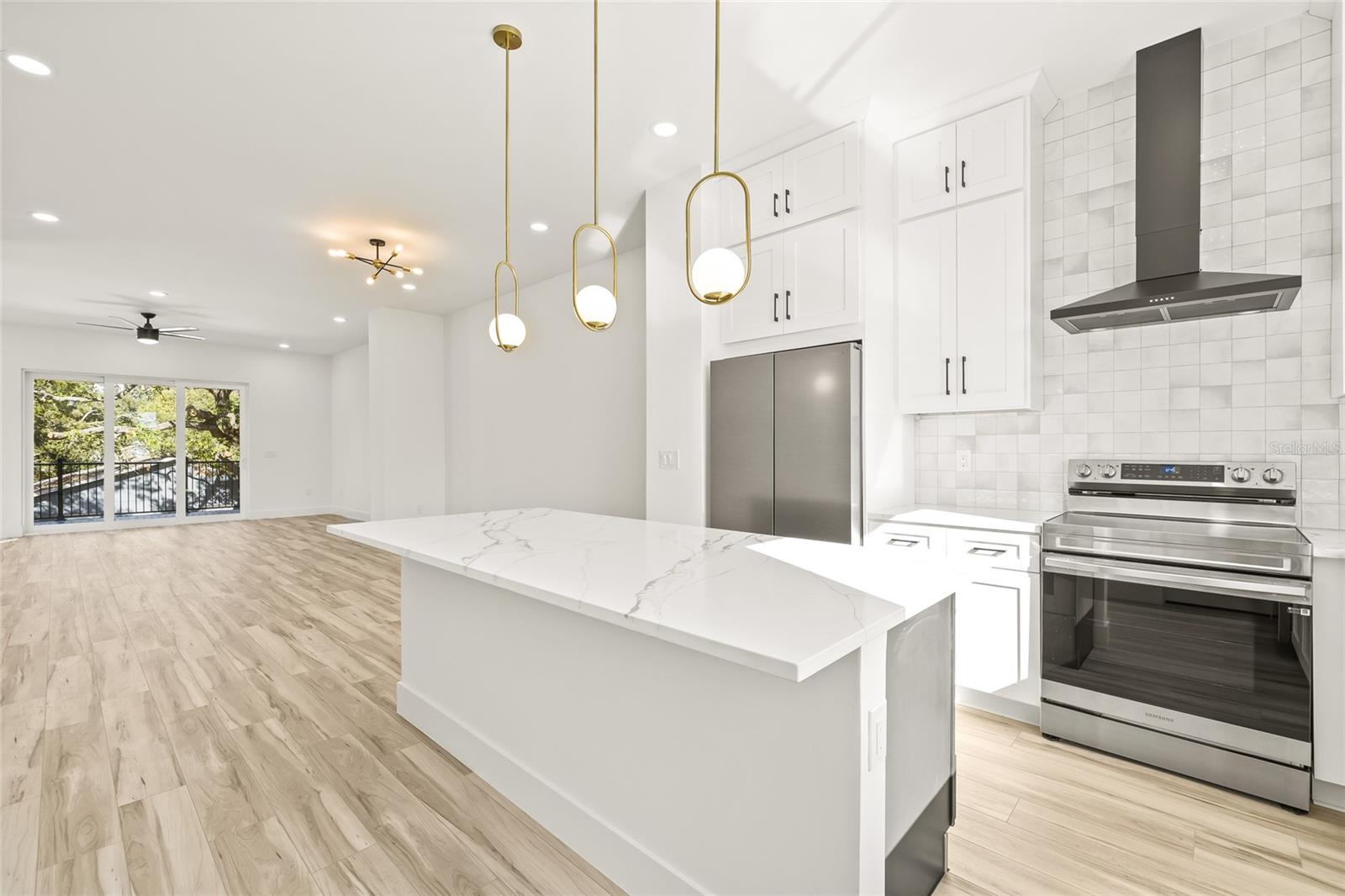 2220 E COLUMBUS DR #1, TAMPA, FL, 33605