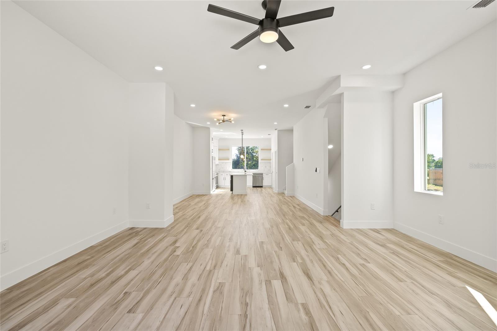 2220 E COLUMBUS DR #1, TAMPA, FL, 33605