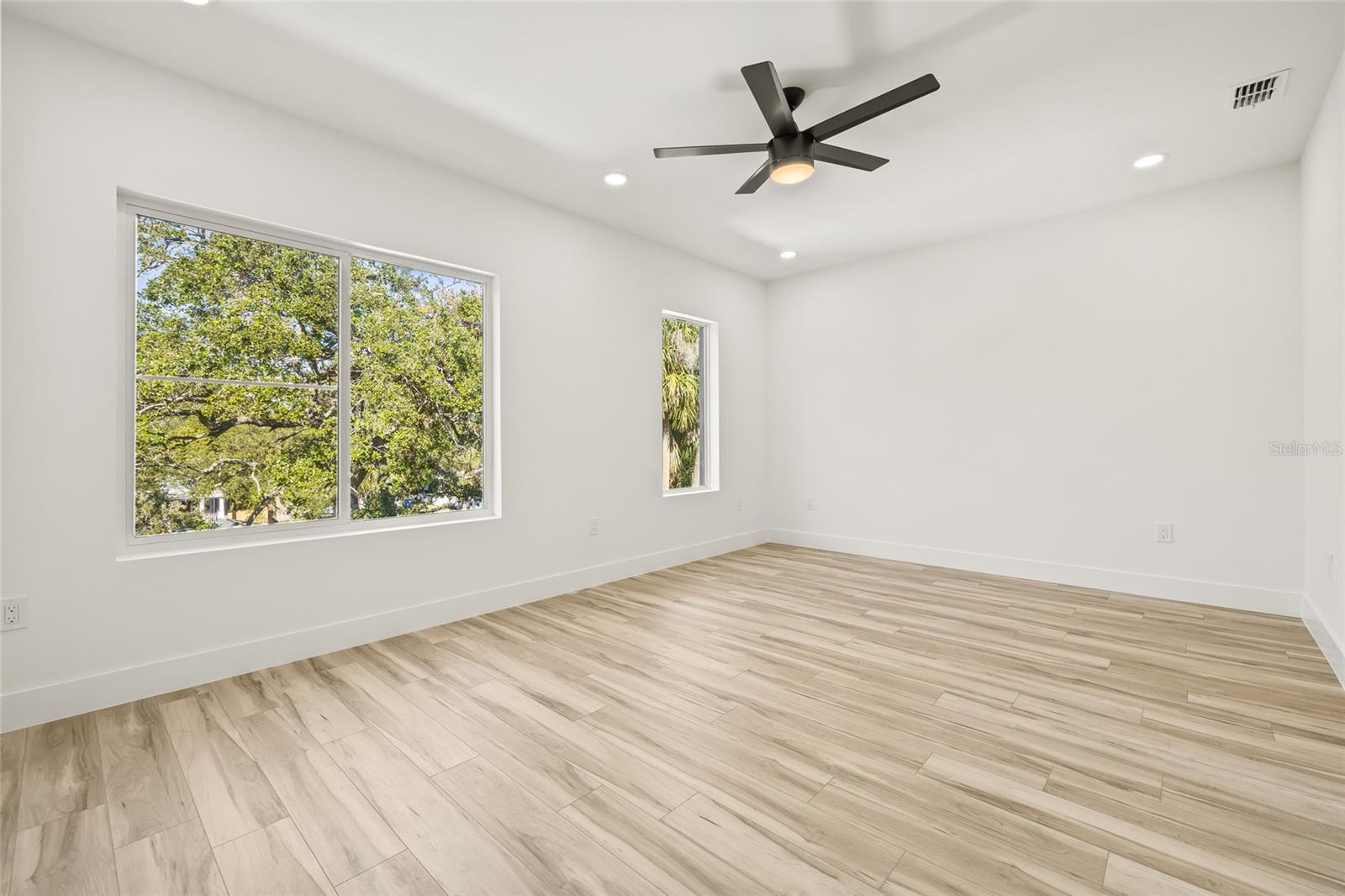 2220 E COLUMBUS DR #1, TAMPA, FL, 33605