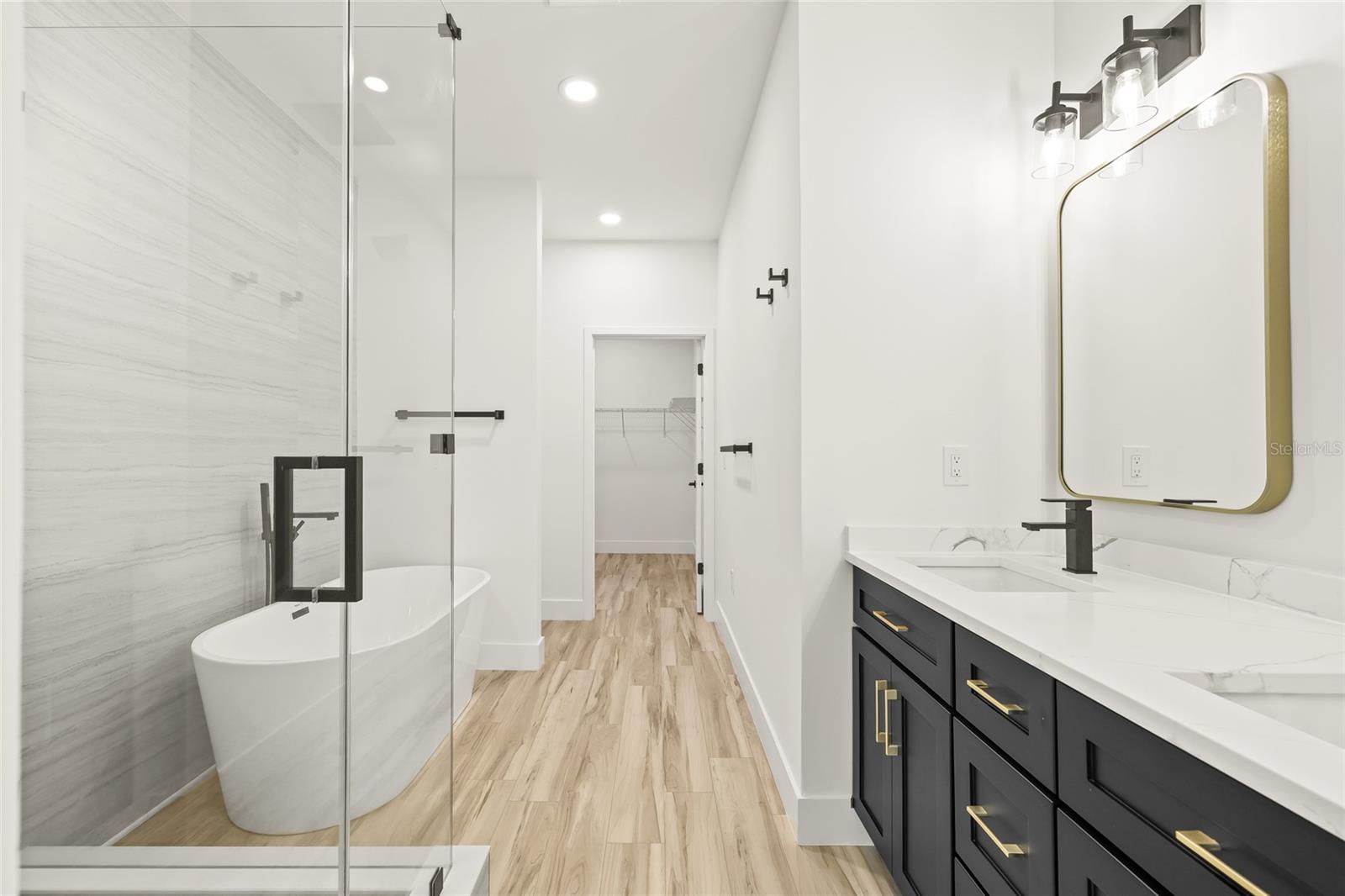 2220 E COLUMBUS DR #1, TAMPA, FL, 33605