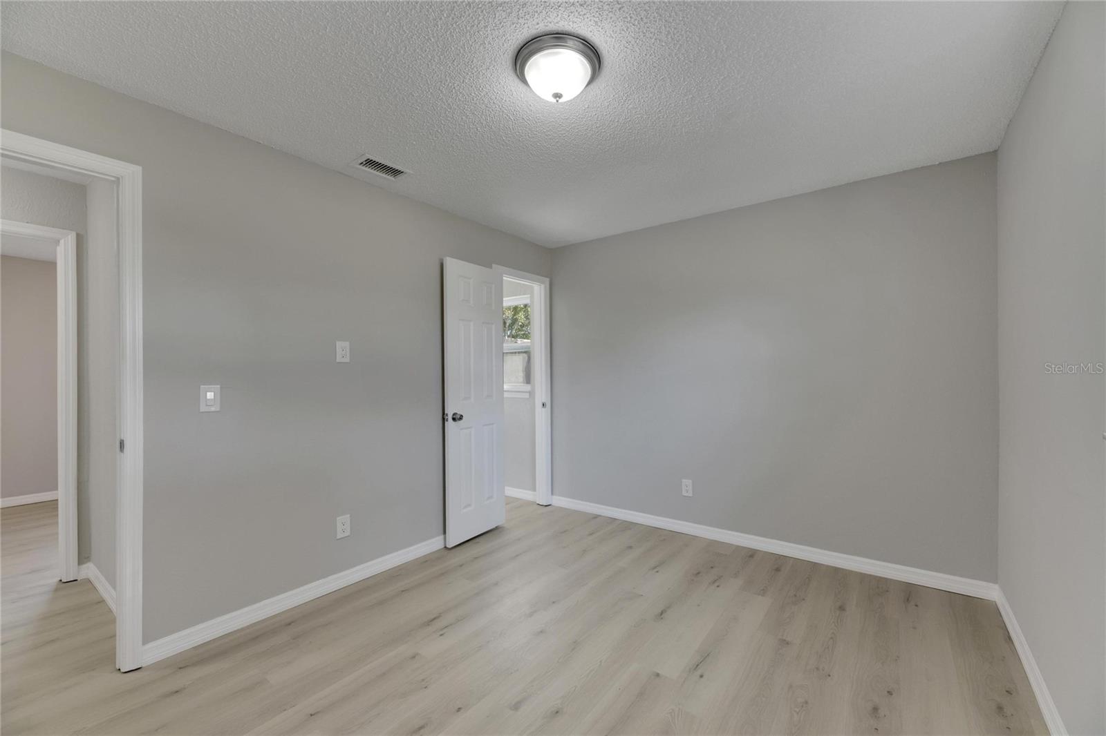 527 FOX RUN TRL, APOLLO BEACH, FL, 33572