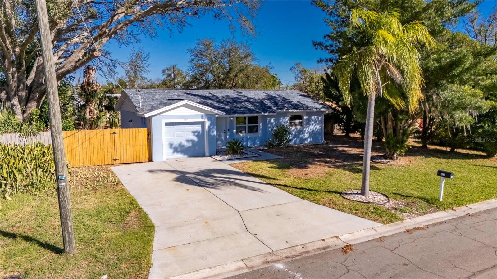 527 FOX RUN TRL, APOLLO BEACH, FL, 33572