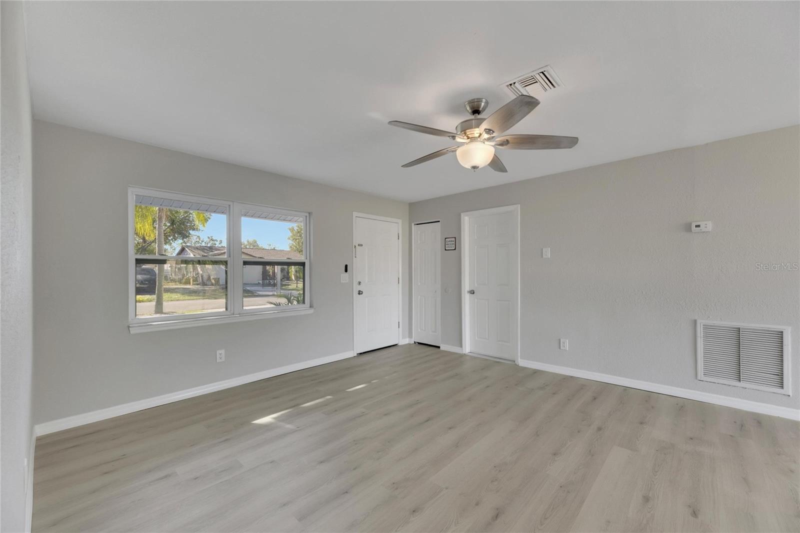 527 FOX RUN TRL, APOLLO BEACH, FL, 33572