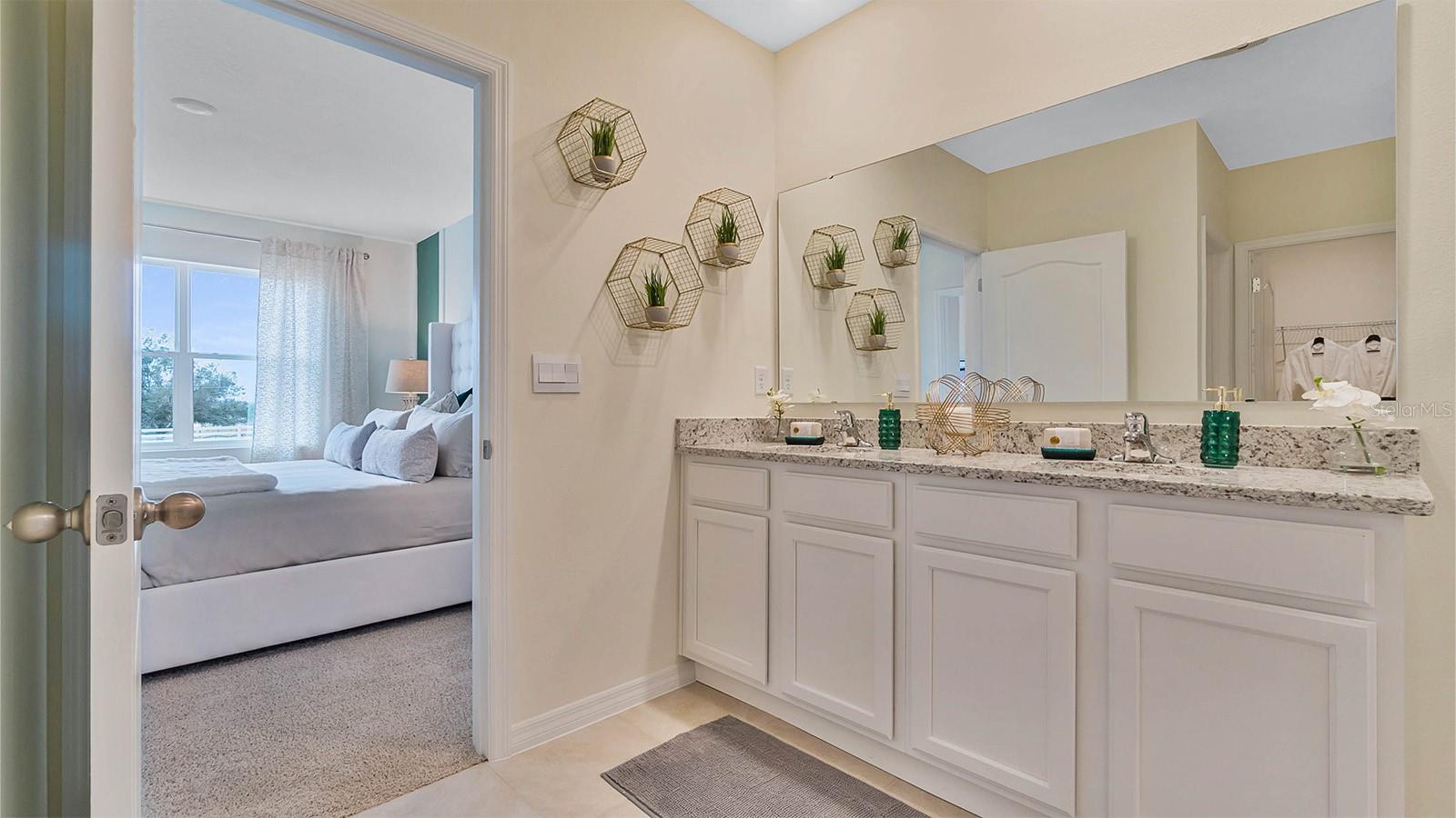 1249 LIMBALI ST, MOUNT DORA, FL, 32757