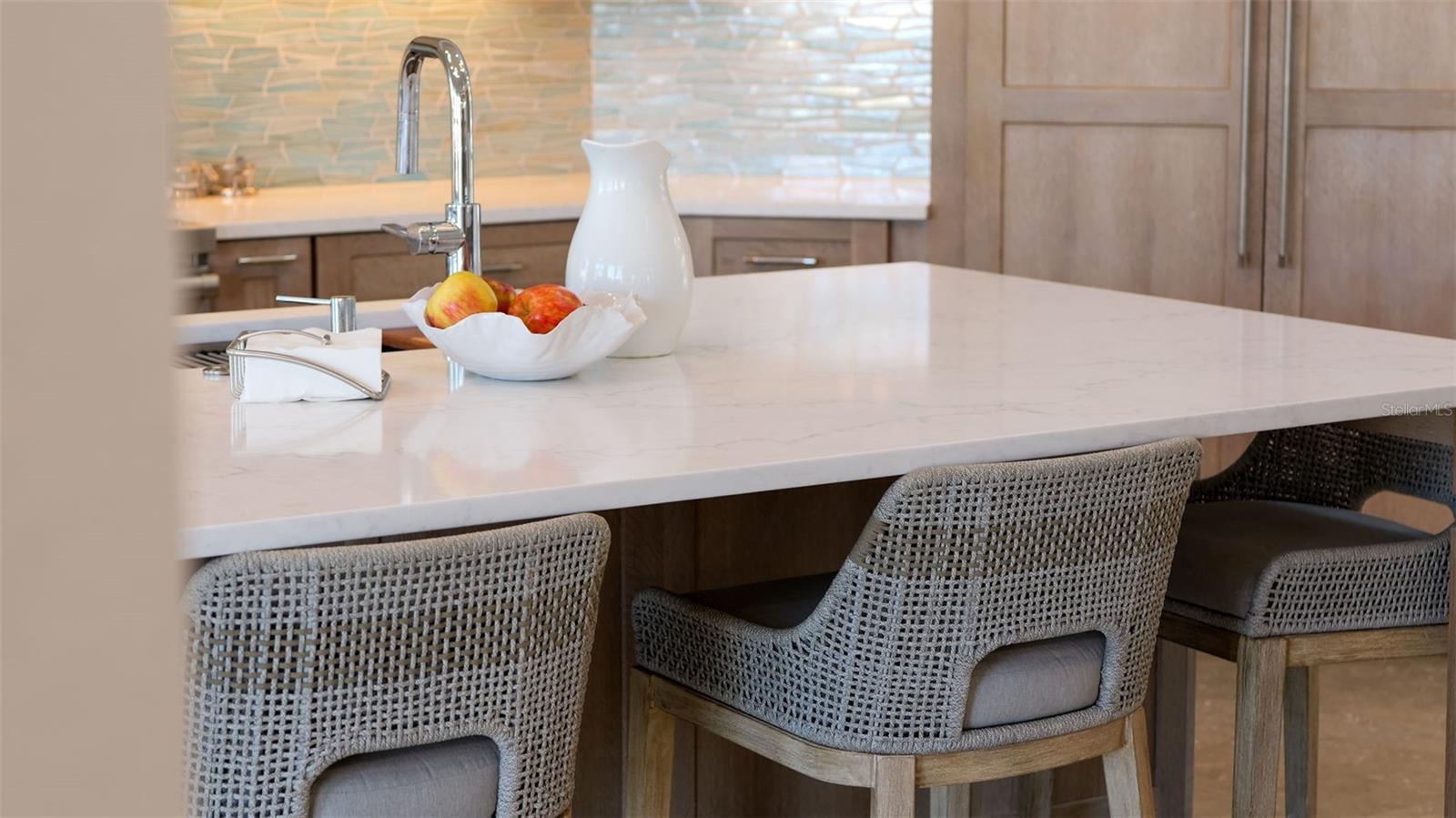 123 8TH ST E, TIERRA VERDE, FL, 33715