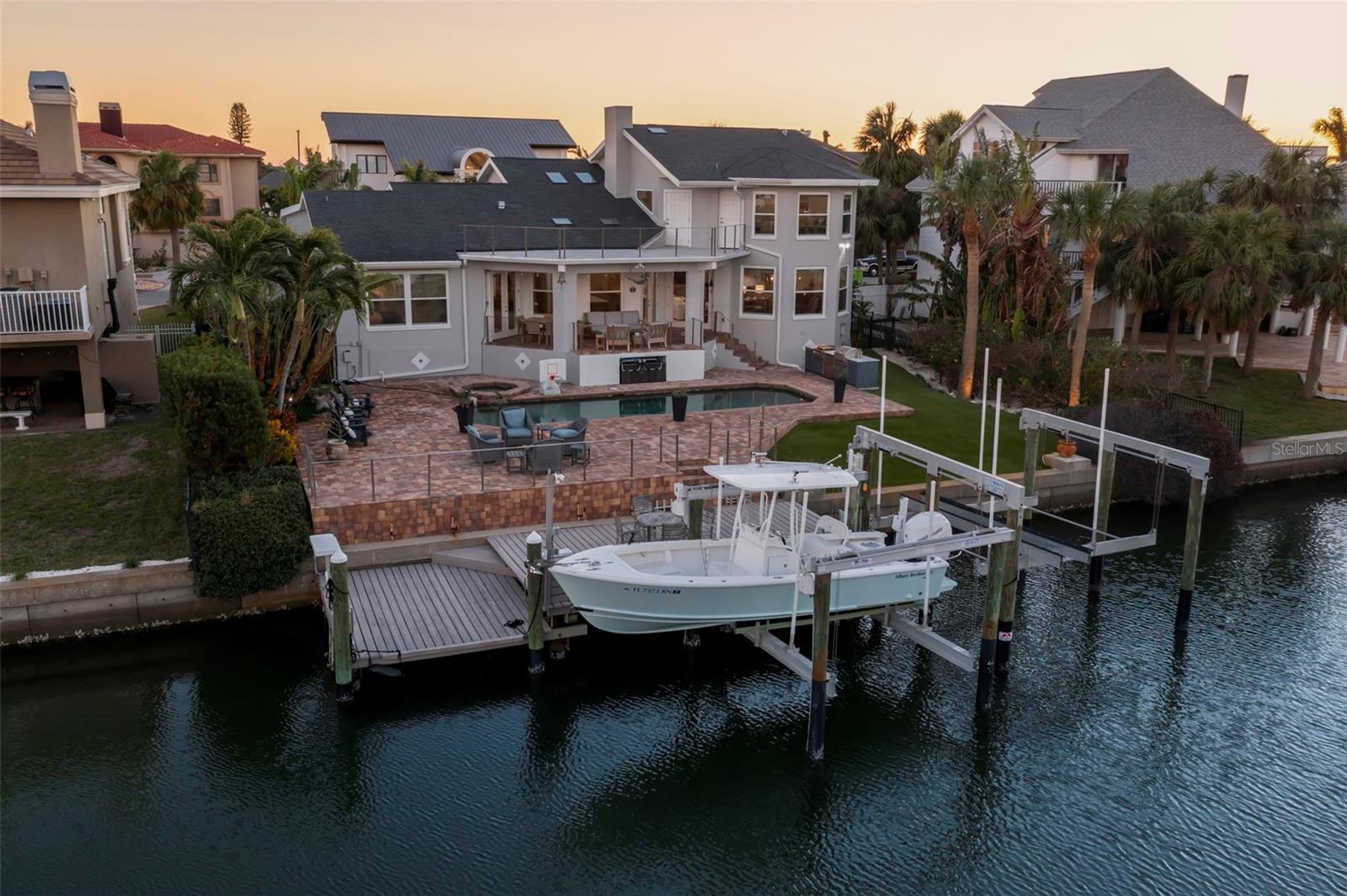 123 8TH ST E, TIERRA VERDE, FL, 33715