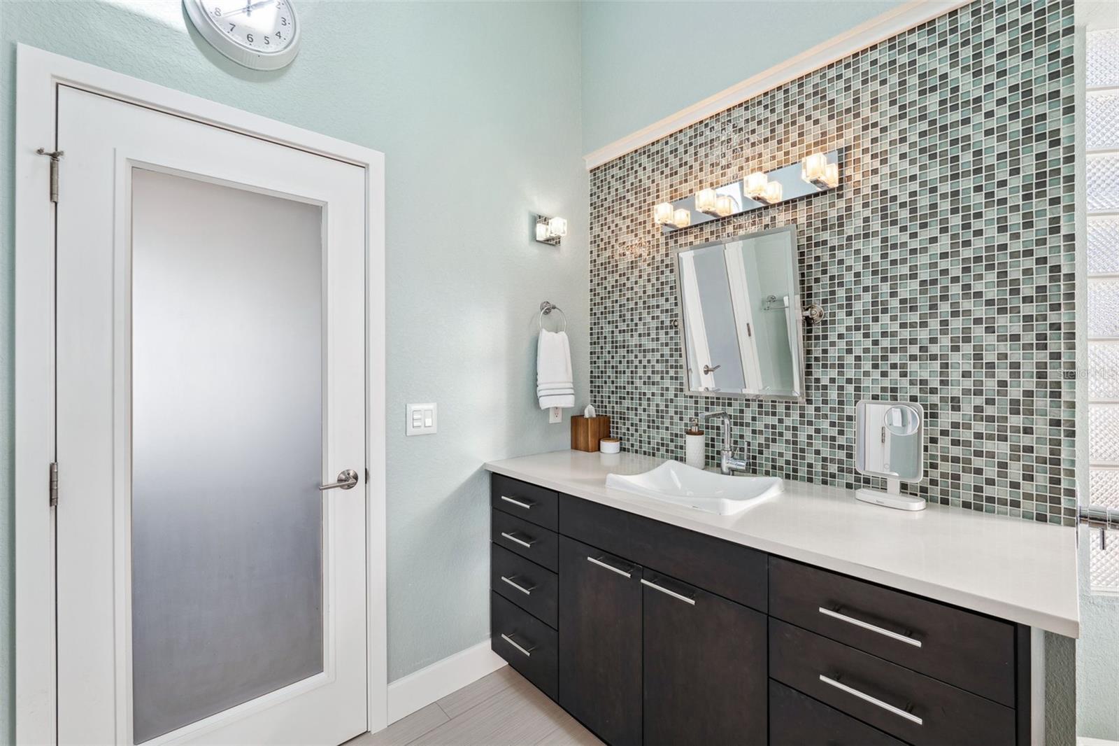 123 8TH ST E, TIERRA VERDE, FL, 33715