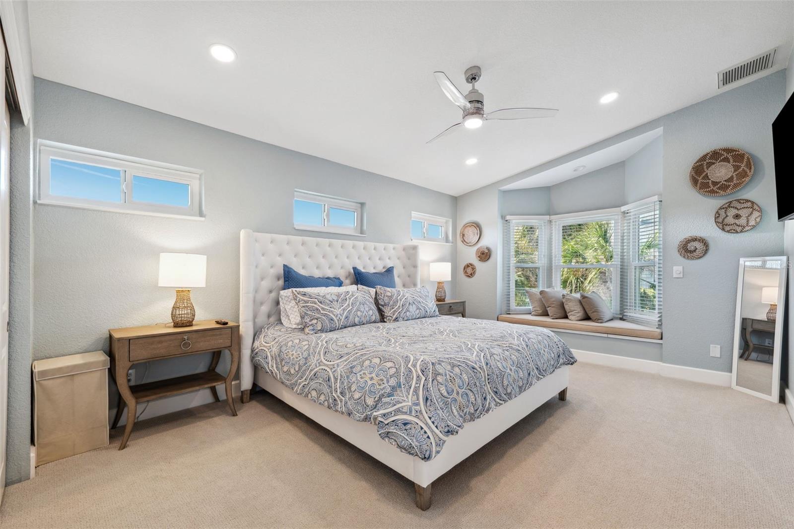 123 8TH ST E, TIERRA VERDE, FL, 33715