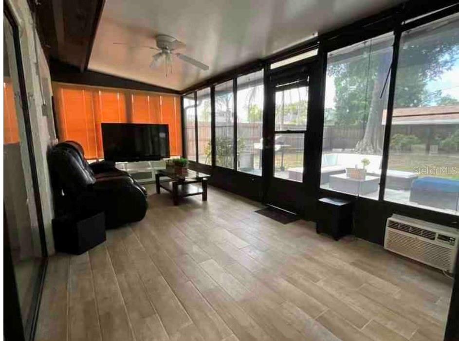 4414 STONEHENGE RD, TAMPA, FL, 33624