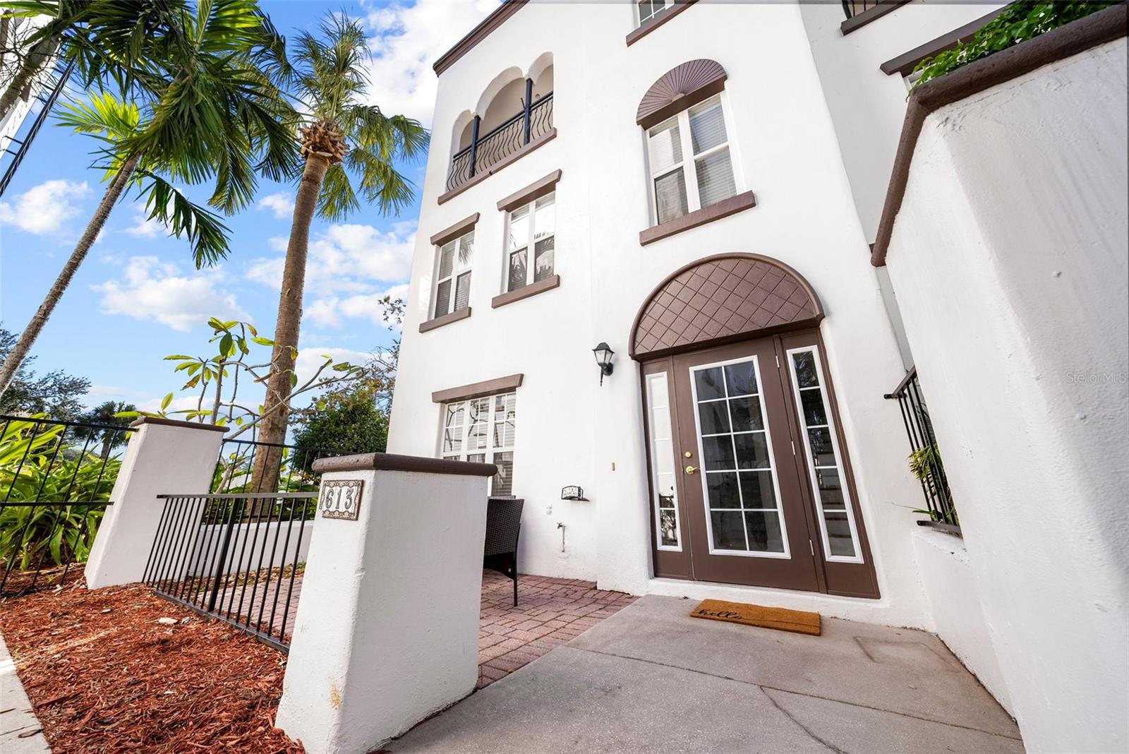 613 CASABELLA CIR, TAMPA, FL, 33609
