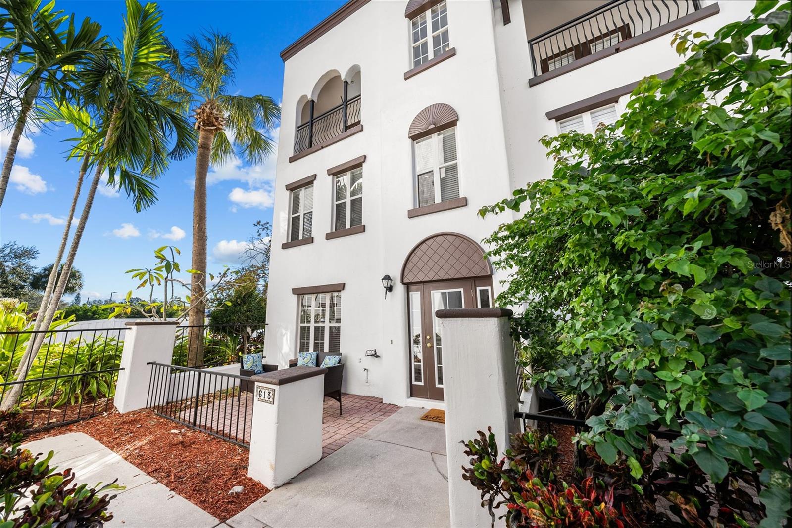 613 CASABELLA CIR, TAMPA, FL, 33609