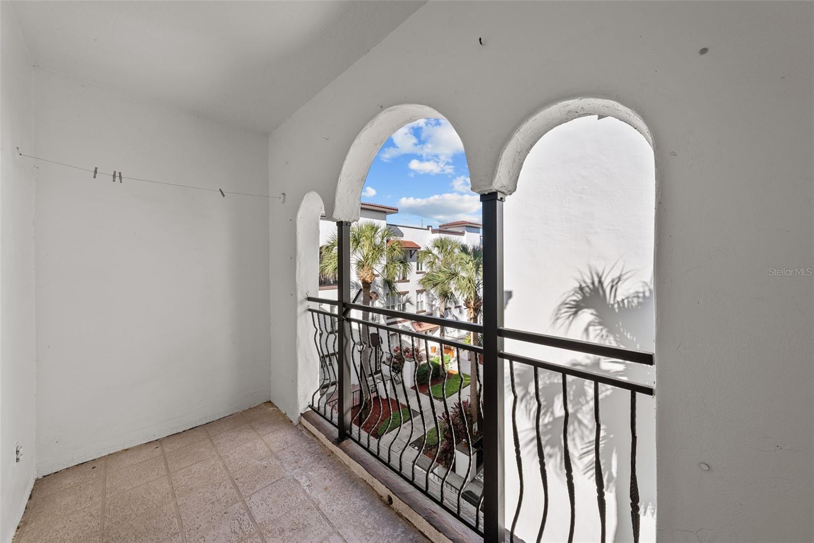 613 CASABELLA CIR, TAMPA, FL, 33609
