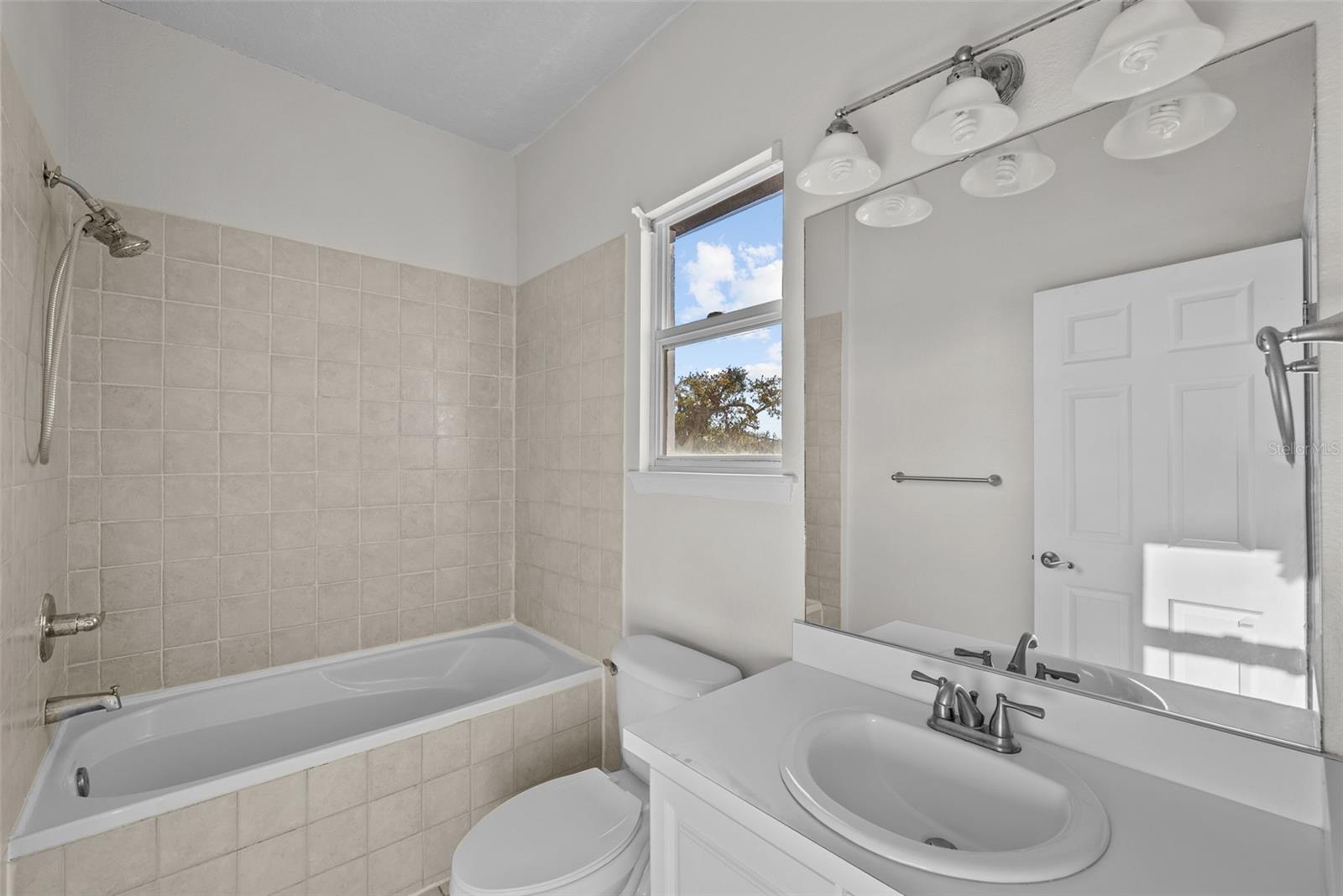 613 CASABELLA CIR, TAMPA, FL, 33609
