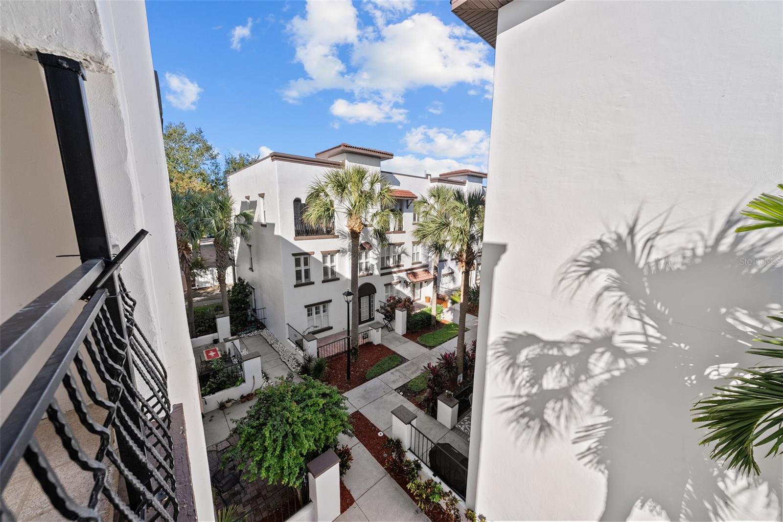 613 CASABELLA CIR, TAMPA, FL, 33609