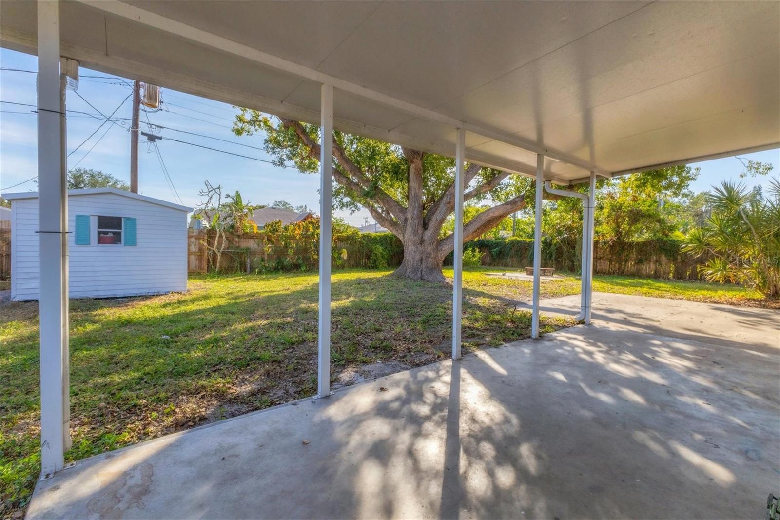 911 42ND ST W, BRADENTON, FL, 34205