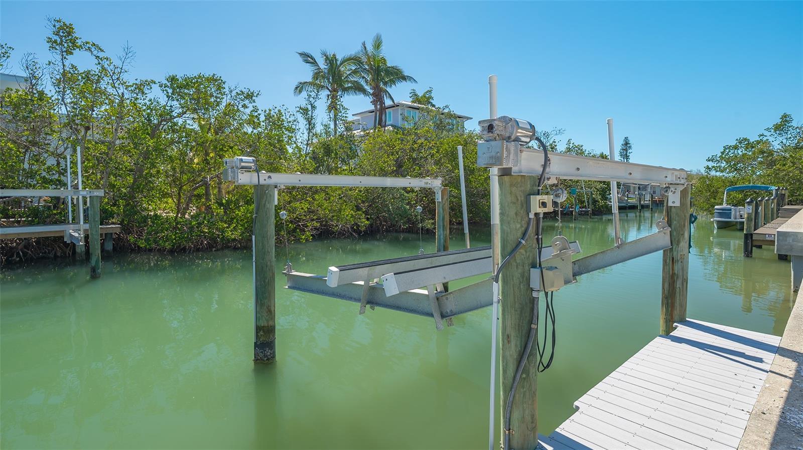 592 JUAN ANASCO DR, LONGBOAT KEY, FL, 34228