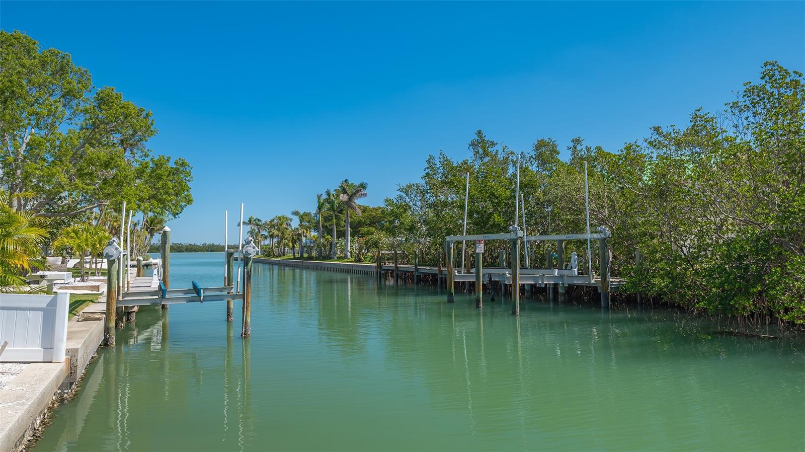 592 JUAN ANASCO DR, LONGBOAT KEY, FL, 34228